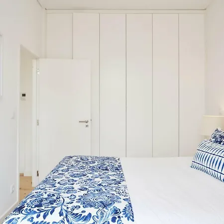 Deluxe Chiado - Checkinhome Apartment Lisbon